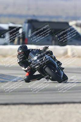 media/Sep-20-2025-Race Pace (Sat) [[d4e1b33f4d]]/Verified/Turn 2 (920am)/